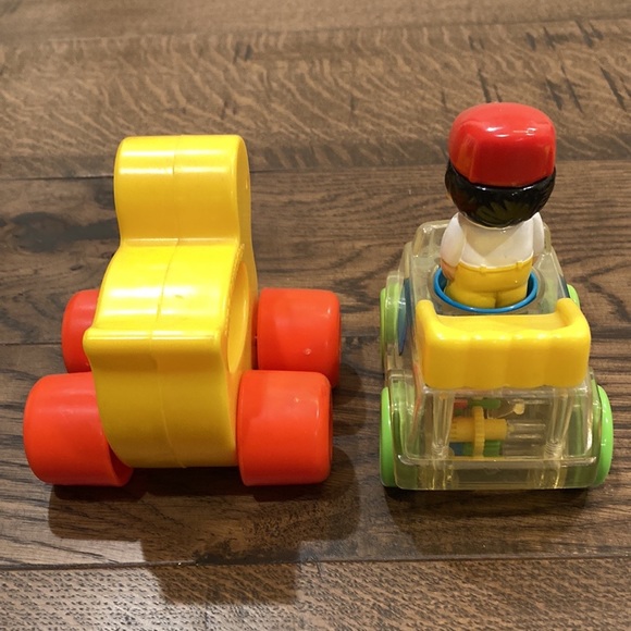 Vintage PLAYSKOOL Wee Animals Yellow Duck and Go Go Gears Sedan - Picture 4 of 4